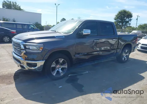 2020 Ram 1500 Laramie z USA, uszkodzony, nr VIN 1C6SRFJT4LN393347